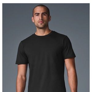 ALO Yoga Men's Black Short Sleeve Tee